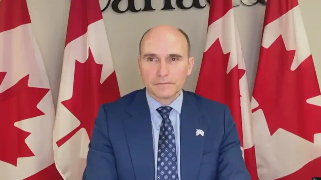 COVID-19: Canada is in a "transitional phase", Duclos explained