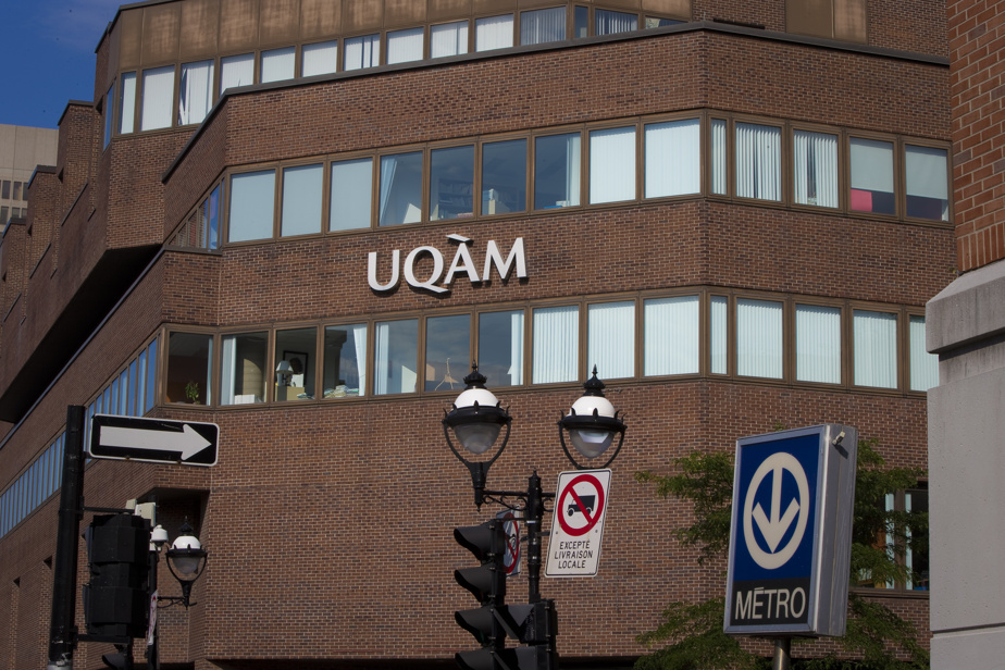 UQAM lecturers vote for strike order