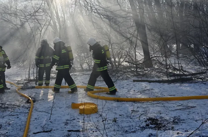 Ukraine calls for 'militarization' of the fire-ravaged Chernobyl zone