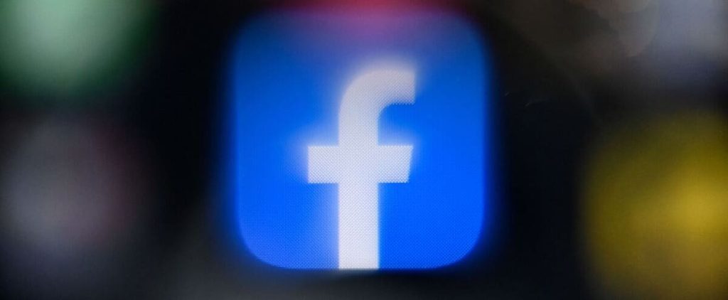 Computer bug highlights problematic content on Facebook