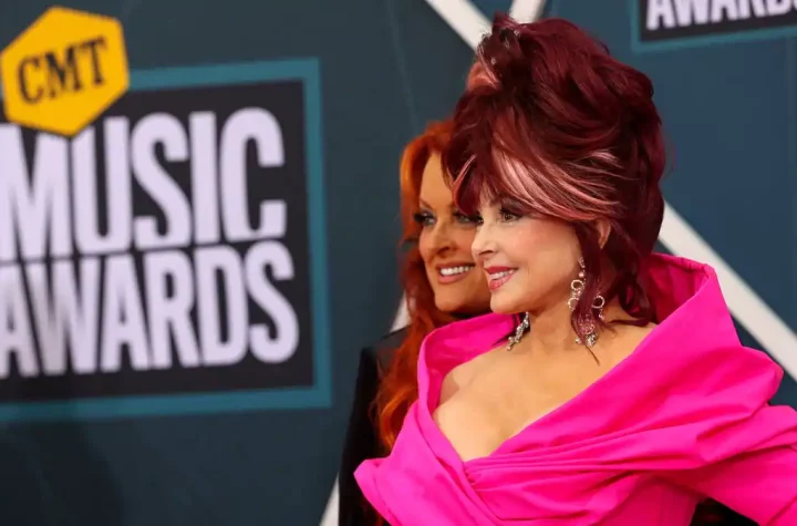 Country singer Naomi Judd has died at the age of 76