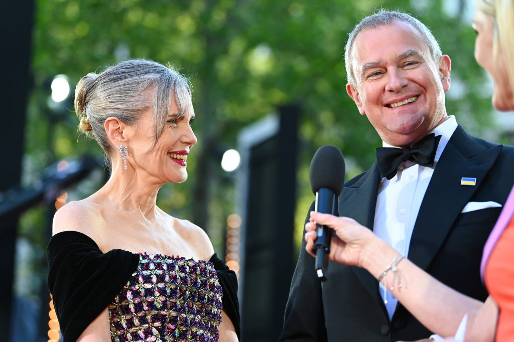Elizabeth McGovern was transformed, she imagined her gray hair