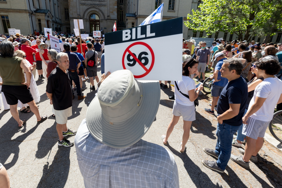 Protest against Bill 96 |  "Stay away from this," Black told the Liberals