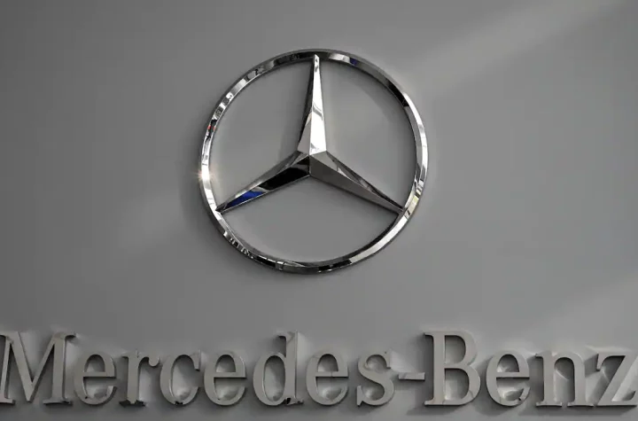 1955 Mercedes sold for $ 180 million, a world record car at auction