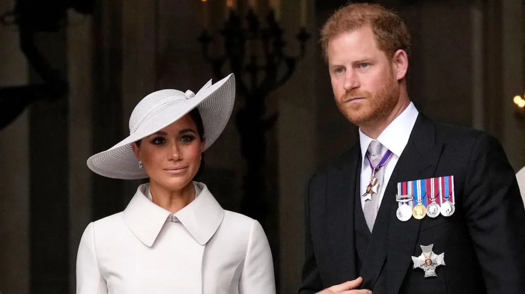 In pictures |  Harry and Meghan at Jubilee Mass without Elizabeth II