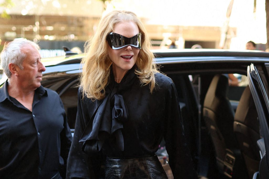 Nicole Kidman Stuns in Paris, Borrows Kim Kardashian's Glasses