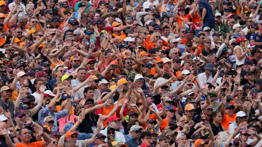 F1: Investigation into "unacceptable" behavior of fans at Grand Prix...