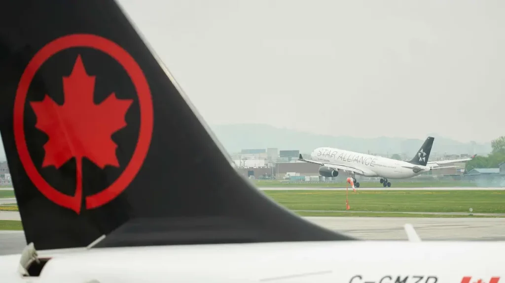 Air Canada 'Worst Airline' According to Harry Potter Actor