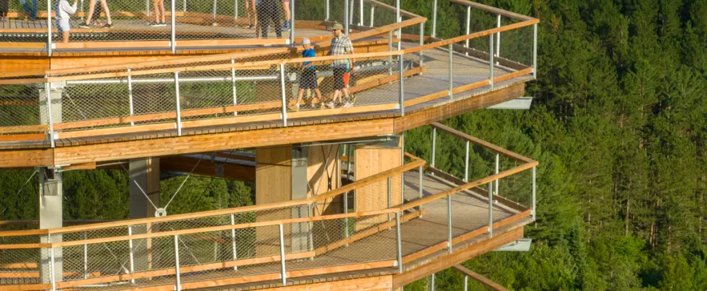 Laurentides: An aerial walkway through the jungle and a 12-story tower to observe nature