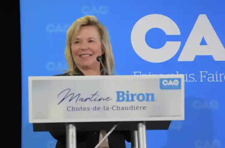 Officially the CAQ candidate, Martin Biron advocated the 3rd link