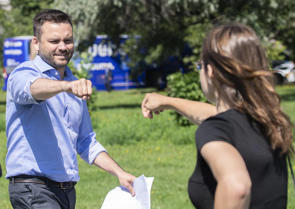 Paul St-Pierre Plamondon punches an activist.