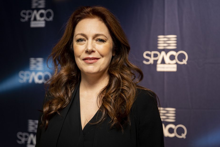 Isabelle Boulay received the Lucille-Dumont Prize (Female Actress).