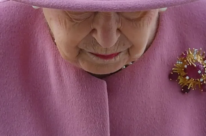 Elizabeth II's tomb has been officially unveiled