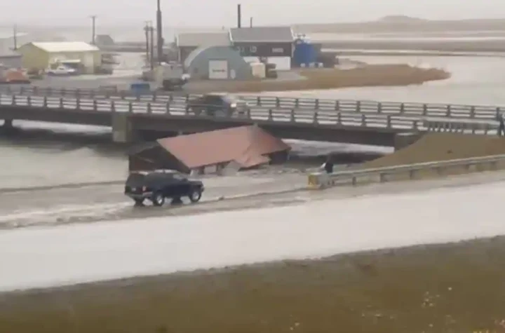 In the video |  Homes swept away, 3-meter waves, flooding: Alaska battered by rare storm