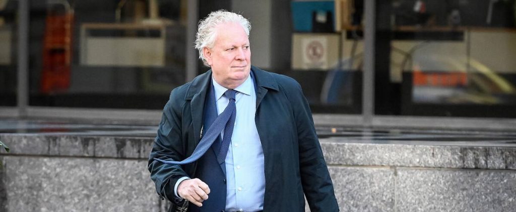 Jean Charest is furious with the person who leaked the information