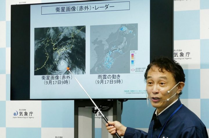Two million Japanese are threatened by the dangerous Typhoon Nanmadol