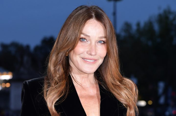 Carla Bruni celebrates, new family photos with Giulia, already 11 years old