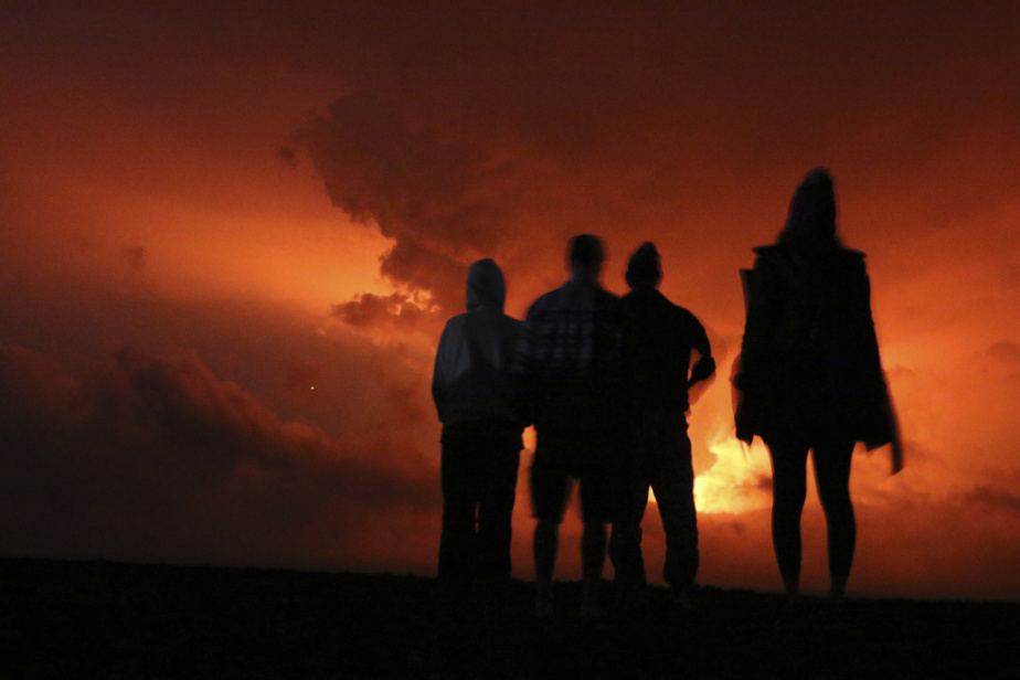 Hawaii |  Mauna Loa's first eruption in 38 years