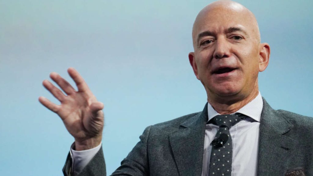 Americans should prepare for the worst, warns Jeff Bezos - La Nouvelle Tribune