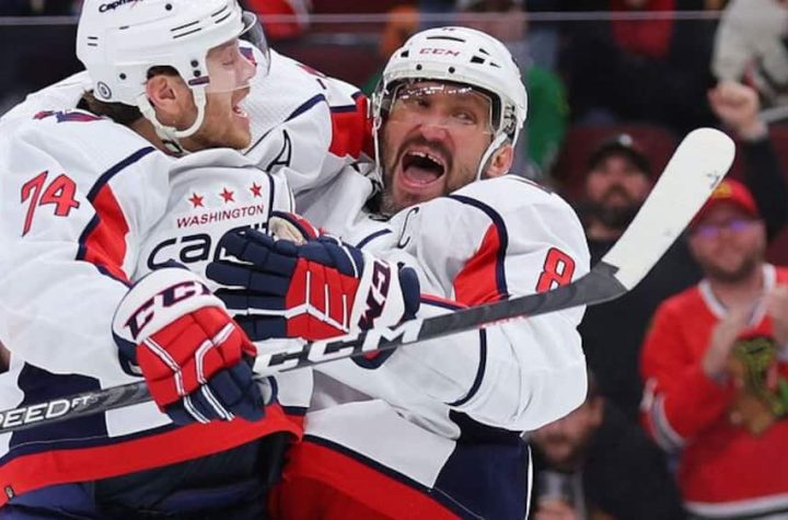 Ovechkin joins Howe and Gretzky
