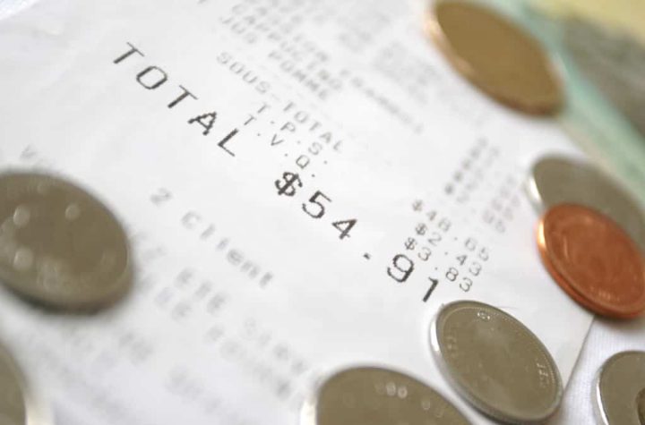 When to tip and how much?  Canadians don't stick together