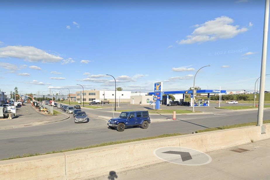 Intersection of rue Valiquette and A13 service road in September 2019