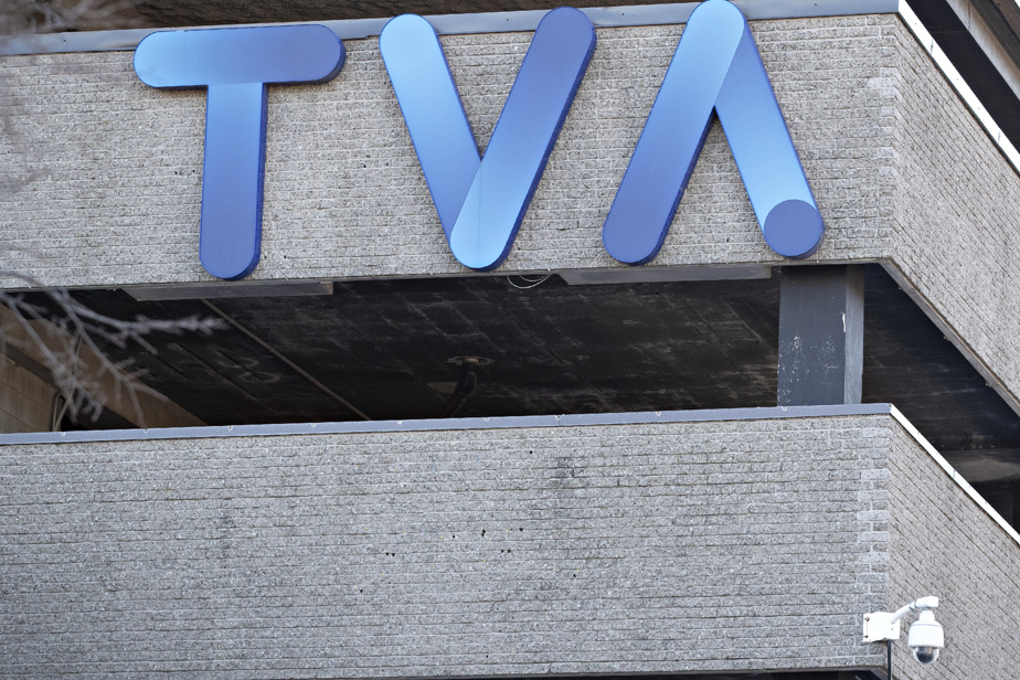 Pierre Karl Péladeau discusses future cuts to Group TVA