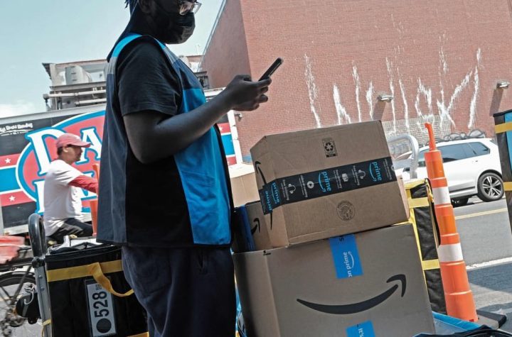 In full view of your neighbors: Amazon packages are delivered without a box