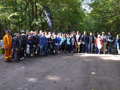 A cleanup of an illegal dump in a forested area of ​​Beauport along the Chemin du Lac-des-Roches made it possible to recover this paint pan and many other items of waste.