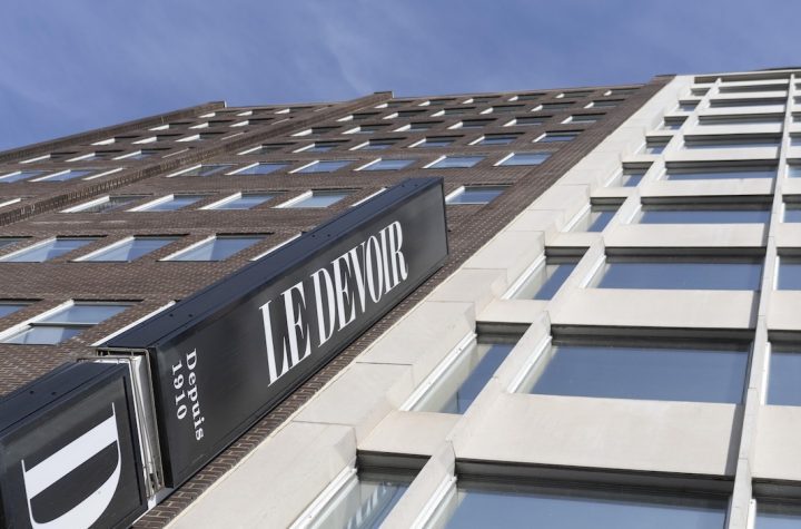 Le Devoir gradually acquires the status of a registered journalistic organization