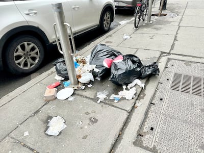 Garbage on St-Denis street