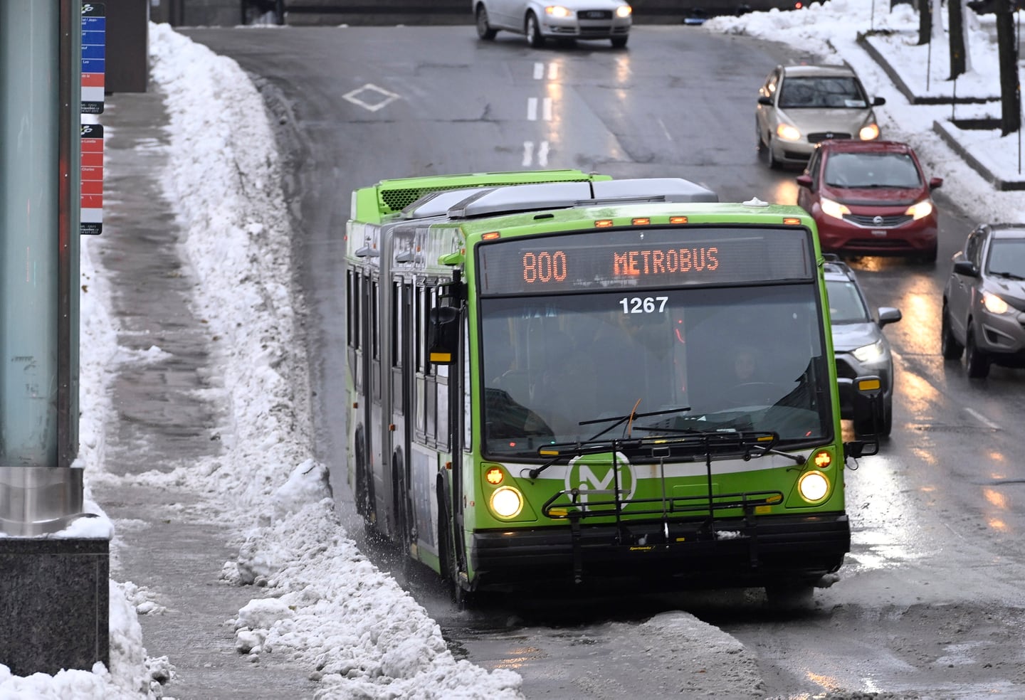 Implementing a structured transit network in Quebec City involves many technical challenges.