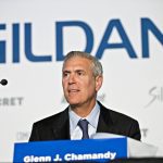 Gildan |  The former boss, accused of “distraction and absenteeism”, received 10 million in 2023