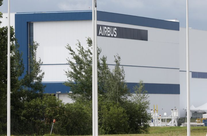 Group discussions  End of standoff on the horizon at Airbus in Mirabel