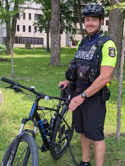 Maxime Cremer-Gauthier, a police officer from the Quebec City Police Service (SPVQ), was confronted during a road safety operation at the corner of Chemin Saint-Foy and Avenue Holland on Tuesday.