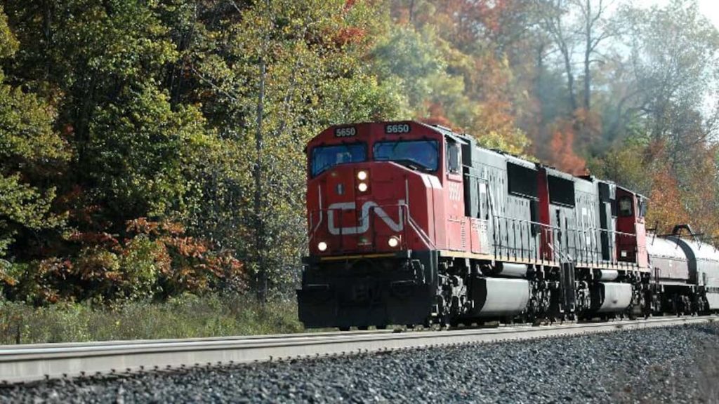 Rail dispute: CN union members return to work Monday