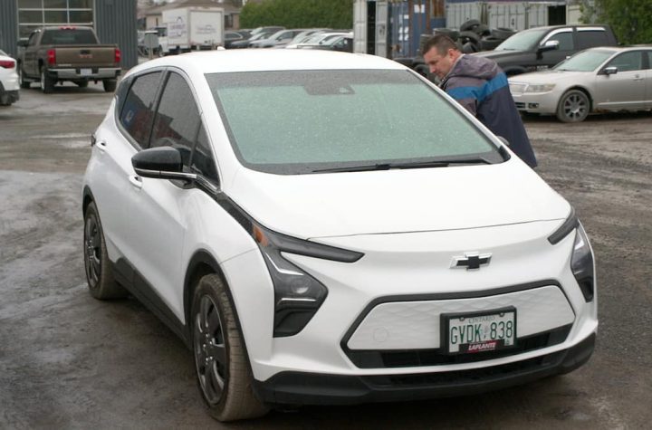 Motorist's nightmare: His Chevrolet Bolt's battery has been replaced five times