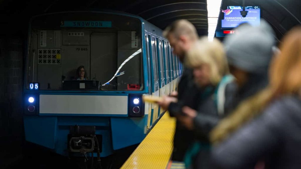 Construction Decline: Three Blue Line metro stations closed in Montreal