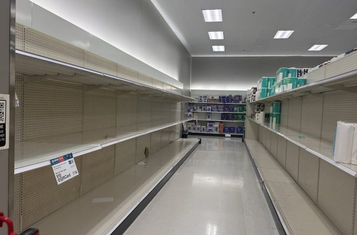 In pictures | Are the toilet paper shelves completely empty due to a port strike?